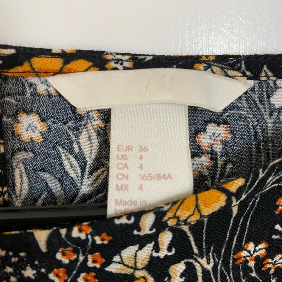 H&M Floral print dress - Picture 2 of 2
